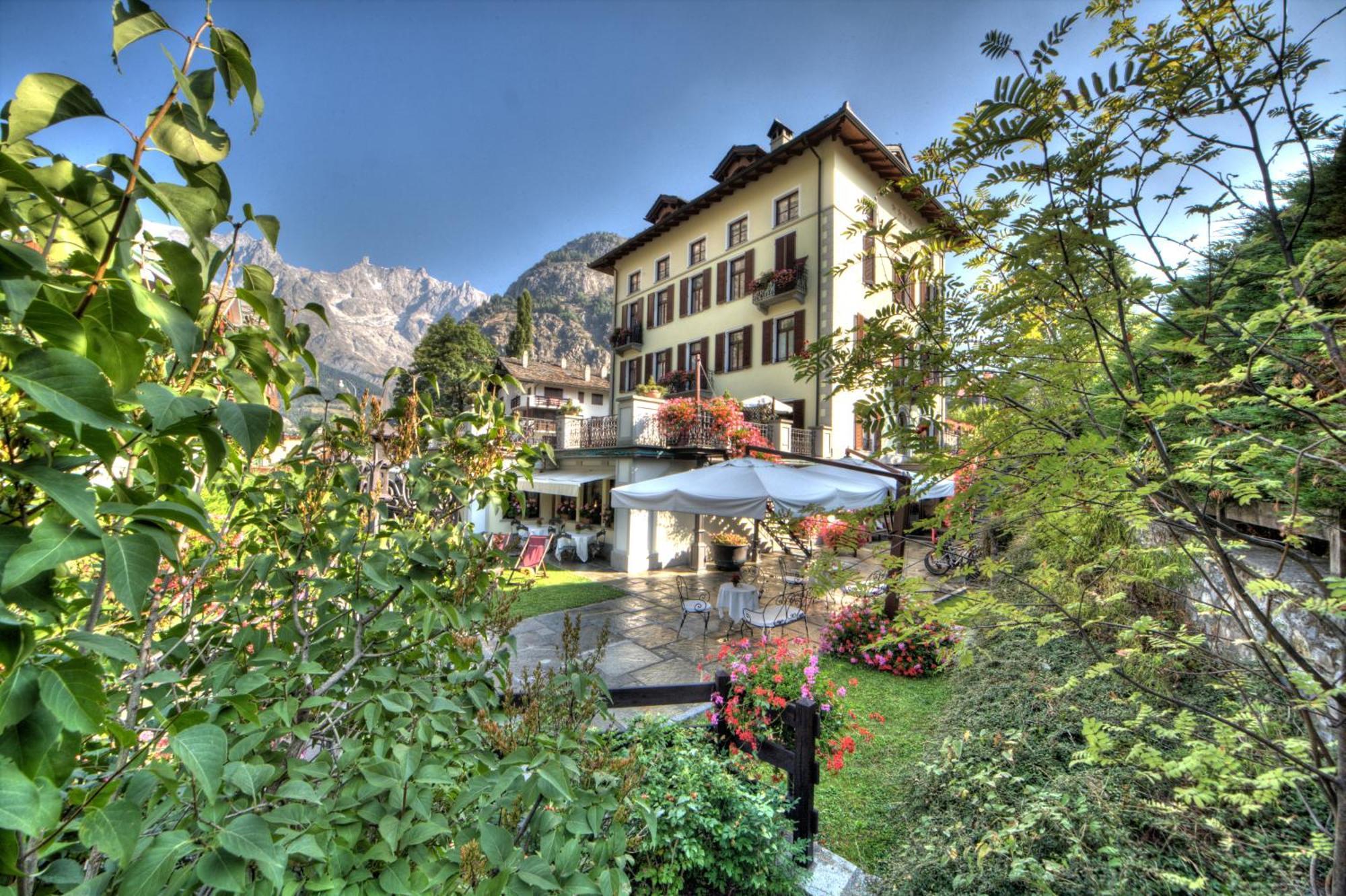 Villa Novecento Romantic Hotel - Estella Hotel Collection & Experience กูร์มาเยอร์ ภายนอก รูปภาพ